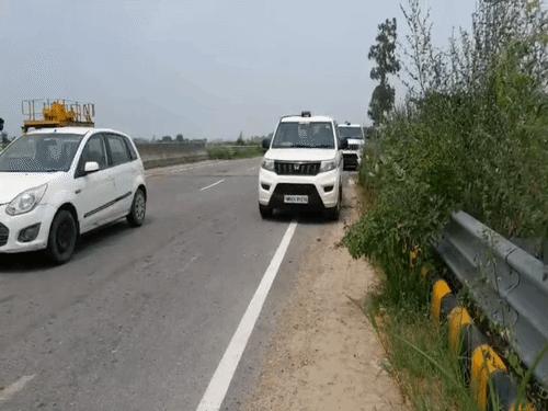 जांच के बाद वापस लौटती एसआईटी की टीम।