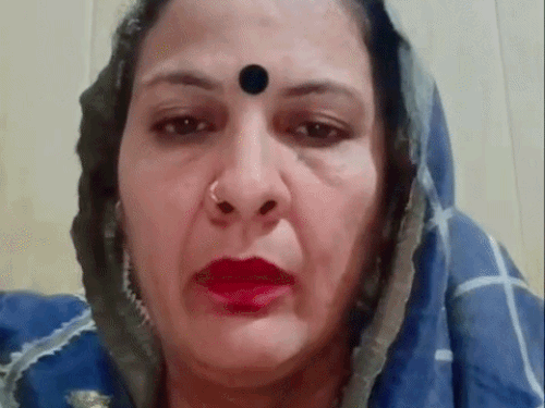 महिला कांग्रेस की प्रदेश महासचिव रेखा मलिक ने वीडियो जारी कर अपने पद से इस्तीफे की घोषणा की। - Dainik Bhaskar