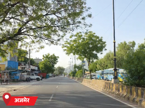 अजमेर में सुबह बादलों की आवाजाही रही। बीच-बीच में धूप भी निकली।