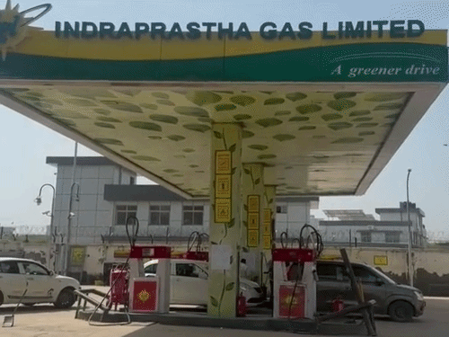 अब 92.01 रुपए पहुंचा रेट, ऑटो और टैक्सी से सफर का बढ़ेगा खर्च|गुरुग्राम,gurugram - Dainik Bhaskar