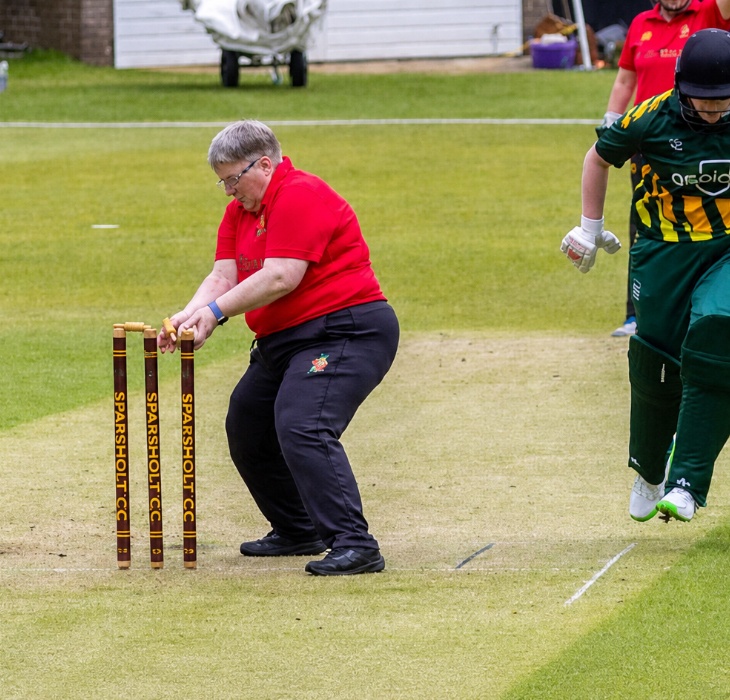 joanne-hicks-cricket-730x700__1_1787992402887.jpg