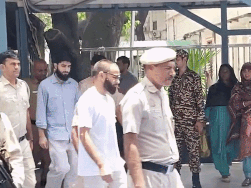 13 आरोपियों के नाम, 9 सितंबर को होगी सुनवाई, फरीदाबाद अल-फलाह यूनिवर्सिटी से जुड़े थे|फरीदाबाद,Faridabad - Dainik Bhaskar