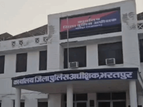 एसपी राजेश मीणा ने बताया-पीड़ित शिक्षा विभाग से रिटायर्ड अफसर है।