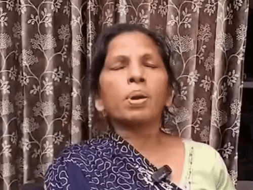 मोहित की मां ममता ने बताया कि उसका बेटा पिछले कुछ दिनों से सुधरने की कोशिश कर रहा था।