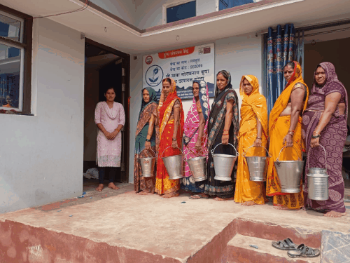 1200 गांवों की 73000 महिलाएं दूध के कारोबार से जुड़ चुकी हैं।