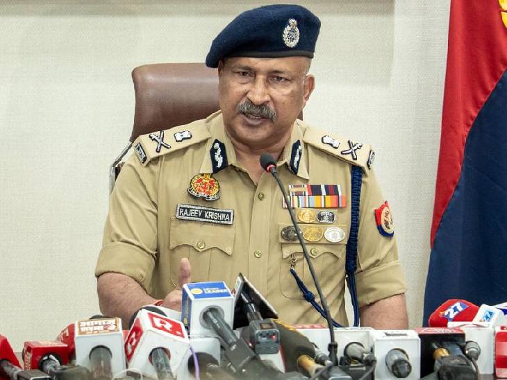 DGP ने टीम को 2 लाख रुपये का पुरस्कार देने की घोषणा की।