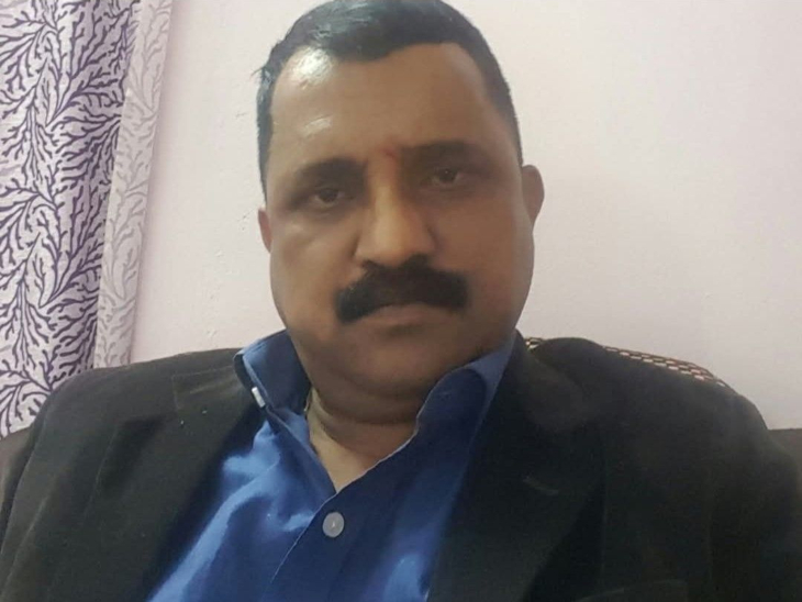 दंतेवाड़ा DEO (जिला शिक्षा अधिकारी) सुभाष गंजीर को 4 साल कैद की सजा।