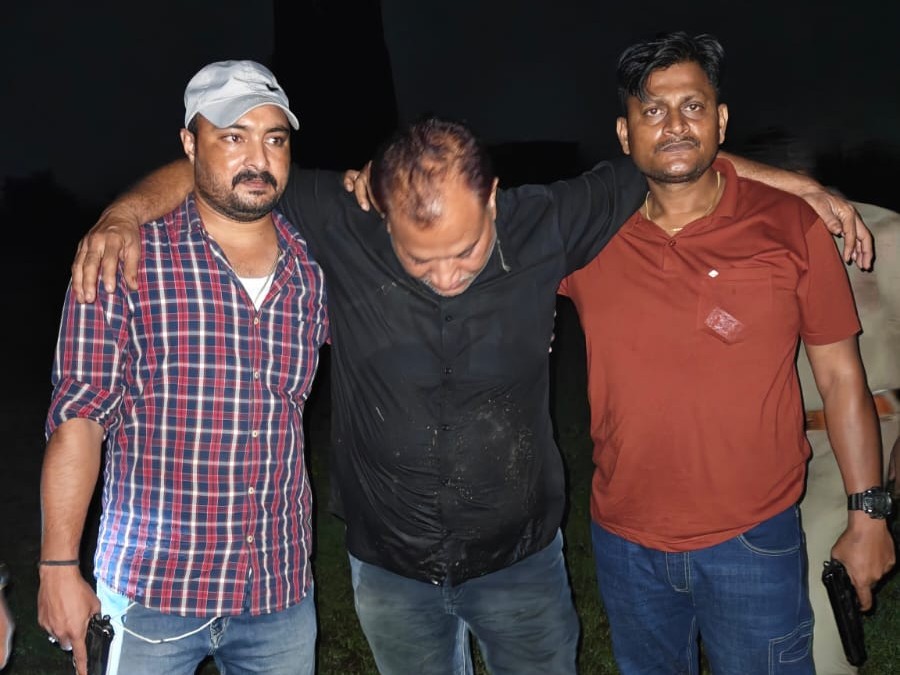 नौशाद समेत 6 लोगों के खिलाफ मुकदमा दर्ज कराया गया था।