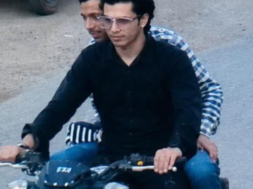 Photos of Satyam Kadiyan and Aryan Sandhu went viral after the firing on Ankit. It is claimed that Satyam was riding the bike.