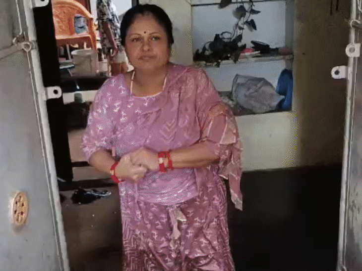 घरों में पानी भरने से लोगों का सामान खराब हो गया।