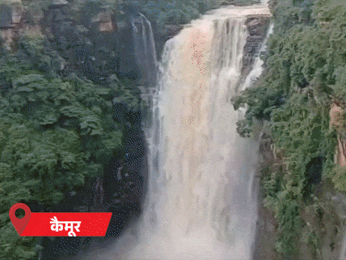 पटना में खतरे के निशान से 2 फीट ऊपर गंगा, कैमूर के वाटर फॉल में उफान|पटना,Patna - Dainik Bhaskar