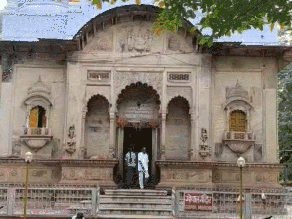 62 असली मोती और 55 पन्नों वाला हार शामिल; जन्माष्टमी पर होगा राजसी श्रृंगार|ग्वालियर,Gwalior - Dainik Bhaskar