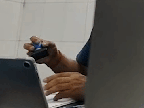 आरोप है कि डॉक्टर ने सर्टिफिकेट बनाने के लिए 1 हजार रुपए मांगे थे।