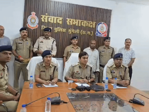पुलिस ने आरोपी को गिरफ्तार कर न्यायिक रिमांड पर जेल भेज दिया है।