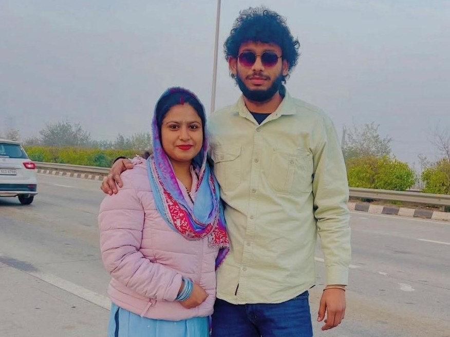 सोनीपत में पति ने फांसी लगाई हुई थी, पत्नी बेड के पास पड़ी मिली|सोनीपत,Sonipat - Dainik Bhaskar