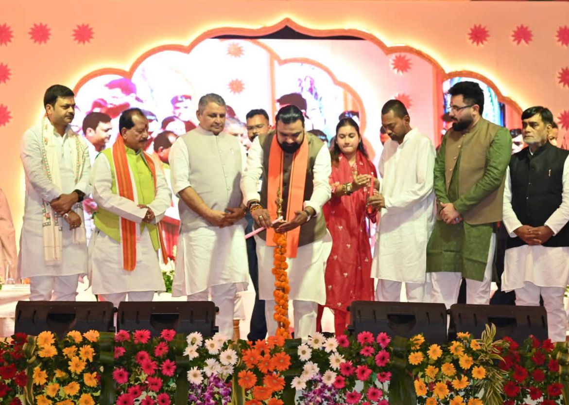तीन दिवसीय कृष्णोत्सव का उद्घाटन मुख्यमंत्री सम्राट चौधरी ने किया।