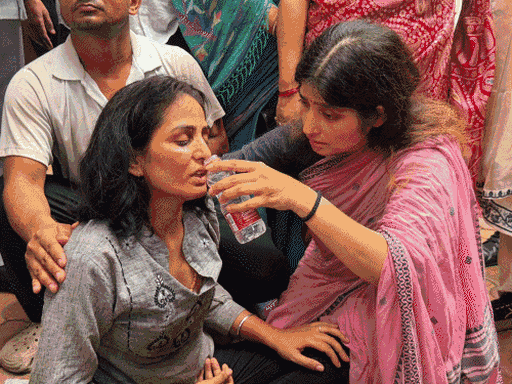 Several SP MPs, including Dimple Yadav, participated in the protest at Jantar Mantar on July 20.