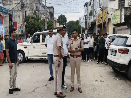 व्यक्ति की हत्या के बाद SP कमलदीप गोयल भी मौके पर पहुंचे और घटना की जानकारी ली।