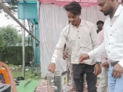 मुख्यमंत्री के नाम ज्ञापन सौंपकर बर्न यूनिट के साथ खराब एक्स-रे और सोनोग्राफी मशीनें ठीक कराने की मांग
