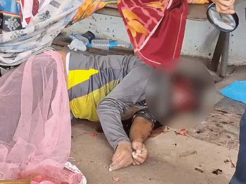 सुपरवाइजर के सिर पर हथौड़े से वार कर हत्या कर दी गई।