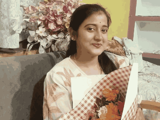सीधी के चुरहट की रहने वाली रक्षा की घटनास्थल पर ही मौत हो गई।