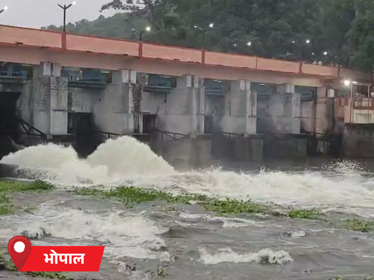 मध्यप्रदेश की राजधानी भोपाल में इस सीजन में पहली बार भदभदा डैम के गेट खुले।