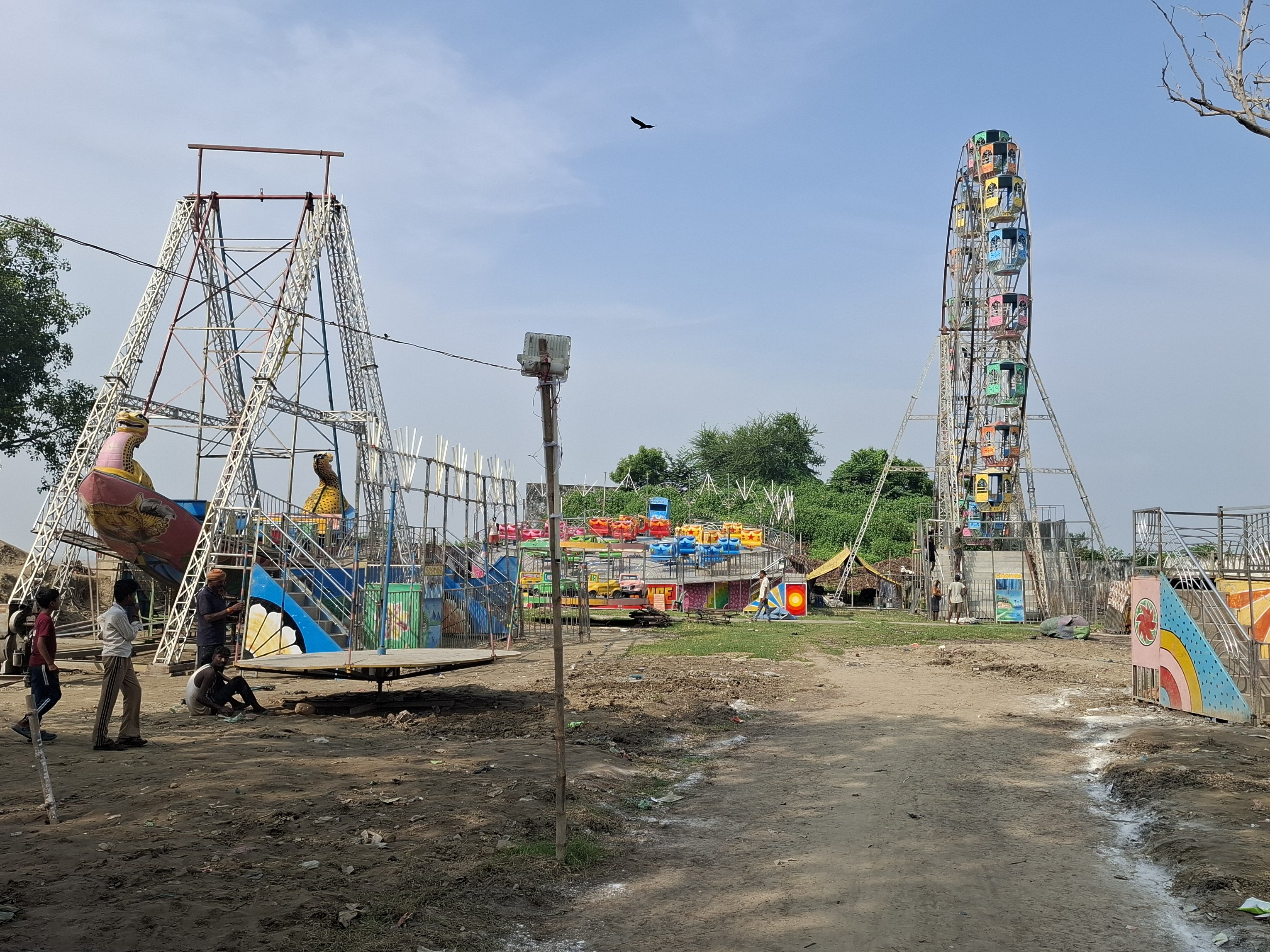 झूले और दुकानें सजीं, 5 दिन तक आयोजन चलेगा|हाथीदह(पटना),Hathidah(Patna) - Dainik Bhaskar