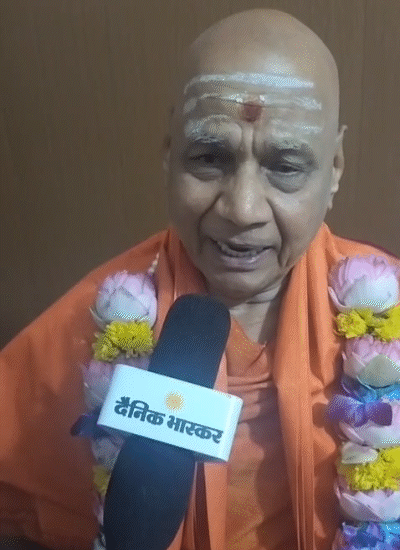 स्वामी गोविंद देव गिरि महाराज ने कहा- चढ़ावा चोरी करने वालों को सजा मिलनी चाहिए।