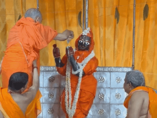 गोविंददेवजी में पंचामृत से अभिषेक, आतिशबाजी हुई; सांवलियाजी में 1100 ड्रोन से दिखाई कृष्ण लीला|जयपुर,Jaipur - Dainik Bhaskar