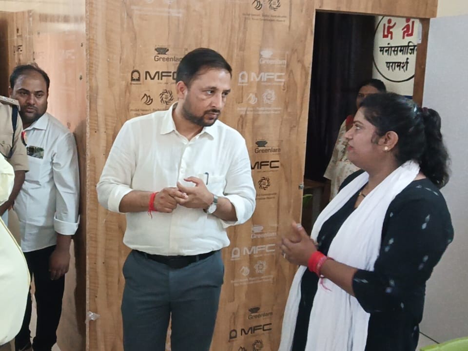 पीड़िताओं को मिलने वाली मदद की जानकारी जुटाई।