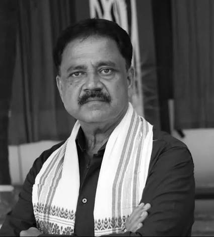 सुदिव्य ने 1989 में अपने राजनीतिक करियर की शुरुआत की थी।