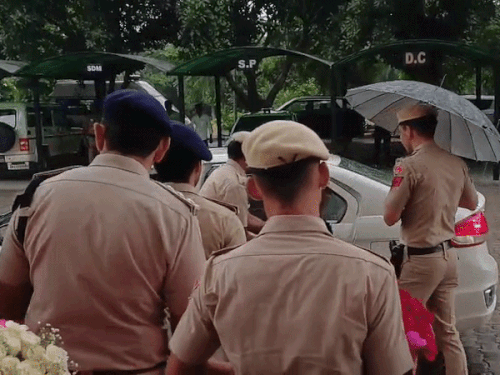 अपराधियों को दी चेतावनी, बोलीं- अपराध करना है तो पानीपत छोड़ दें|पानीपत,Panipat - Dainik Bhaskar