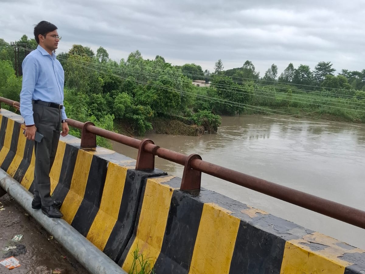 SDM Gopal Sharma Visits Narayan Nagla | Kiccha River Water Level Check