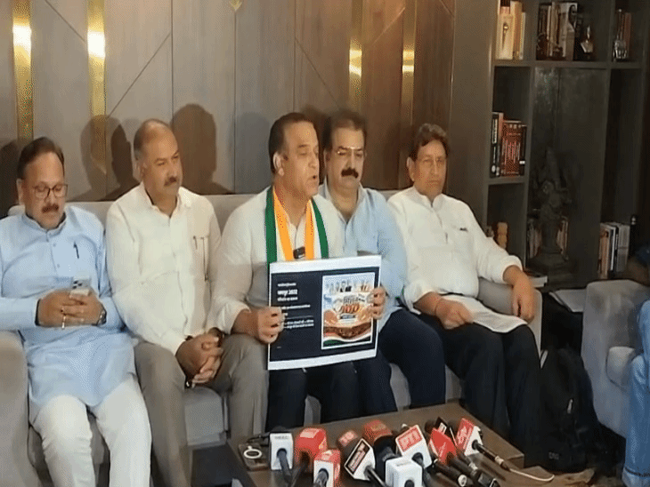 कांग्रेस जिला अध्यक्ष सुनील शर्मा सहित विधायक अमीन कागजी, रफीक खान और पूर्व विधायक प्रताप सिंह खाचरियावास मौजूद रहे।