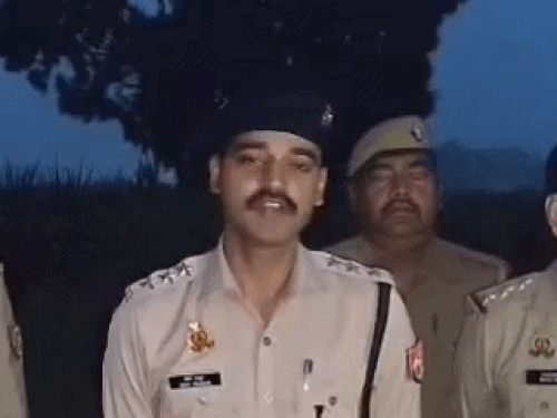 शिव ठाकुर से सीओ साइबर क्राइम की जिम्मेदारी वापस लेते हुए उन्हें सीओ दौराला की महत्वपूर्ण जिम्मेदारी दी गई है।