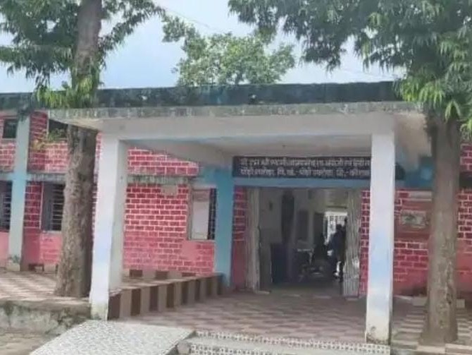 पोड़ी उपरोड़ा में 6 अगस्त को छात्राओं ने सड़क पर उतरकर किया था प्रदर्शन