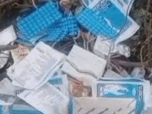 बिलासपुर में मेडिकल वेस्ट खुले में डंप करने पर निगम की चेतावनी,दोबारा गलती पर सख्त कार्रवाई|बिलासपुर (छत्तीसगढ़),Bilaspur (Chhattisgarh) - Dainik Bhaskar