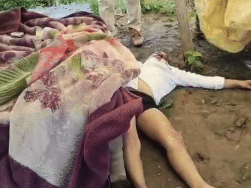 हिस्ट्रीशीटर की धारदार हथियार से हत्या।