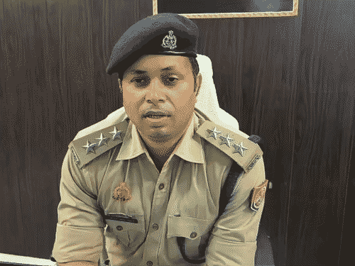 एसीपी कोतवाली विजय प्रताप सिंह ने बताया - सिपाही मानसिक तनाव में था। ऐसे में उसने यह कदम उठाया। उसकी मांग रद्द कर दी गई है।