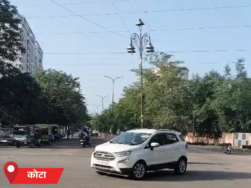 कोटा में दिनभर तेज धूप रही। इस कारण तापमान बढ़ गया है। आने वाले दिनों में हल्की बारिश की संभावना है।
