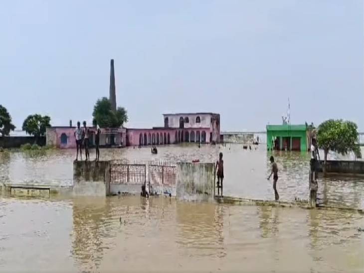 5,000 schools submerged in floods, exams from 15th...