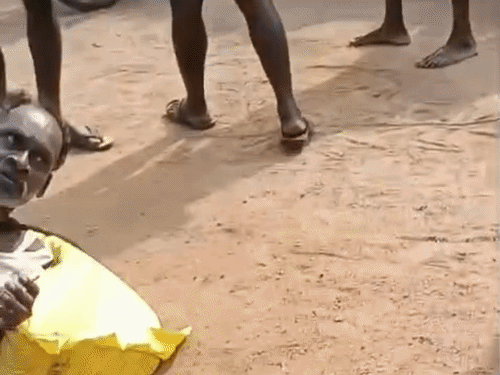 किसान के घर से दो बोरी खाद चोरी का आरोप