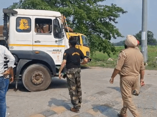 डीएसपी रूरल सुखजिंदर पाल सिंह ने मौके पर पहुंच हालात पर पाया काबू।