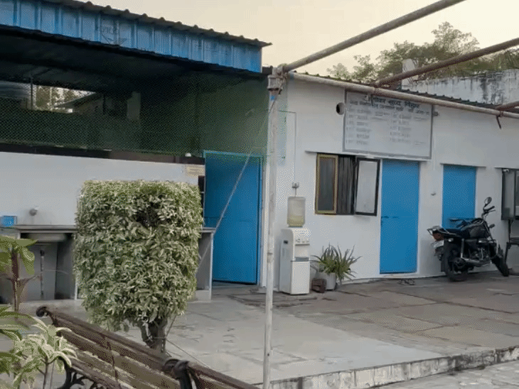मठ के अंदर इस तरह की व्यवस्थाएं हैं।