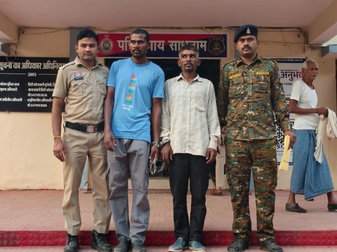 पुलिस ने आरोपियों के कब्जे से हमले में इस्तेमाल कुदाली जब्त की