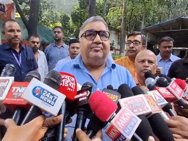 मंत्री राजेश अग्रवाल बोले-मरम्मत आज से शुरू कराया गया।