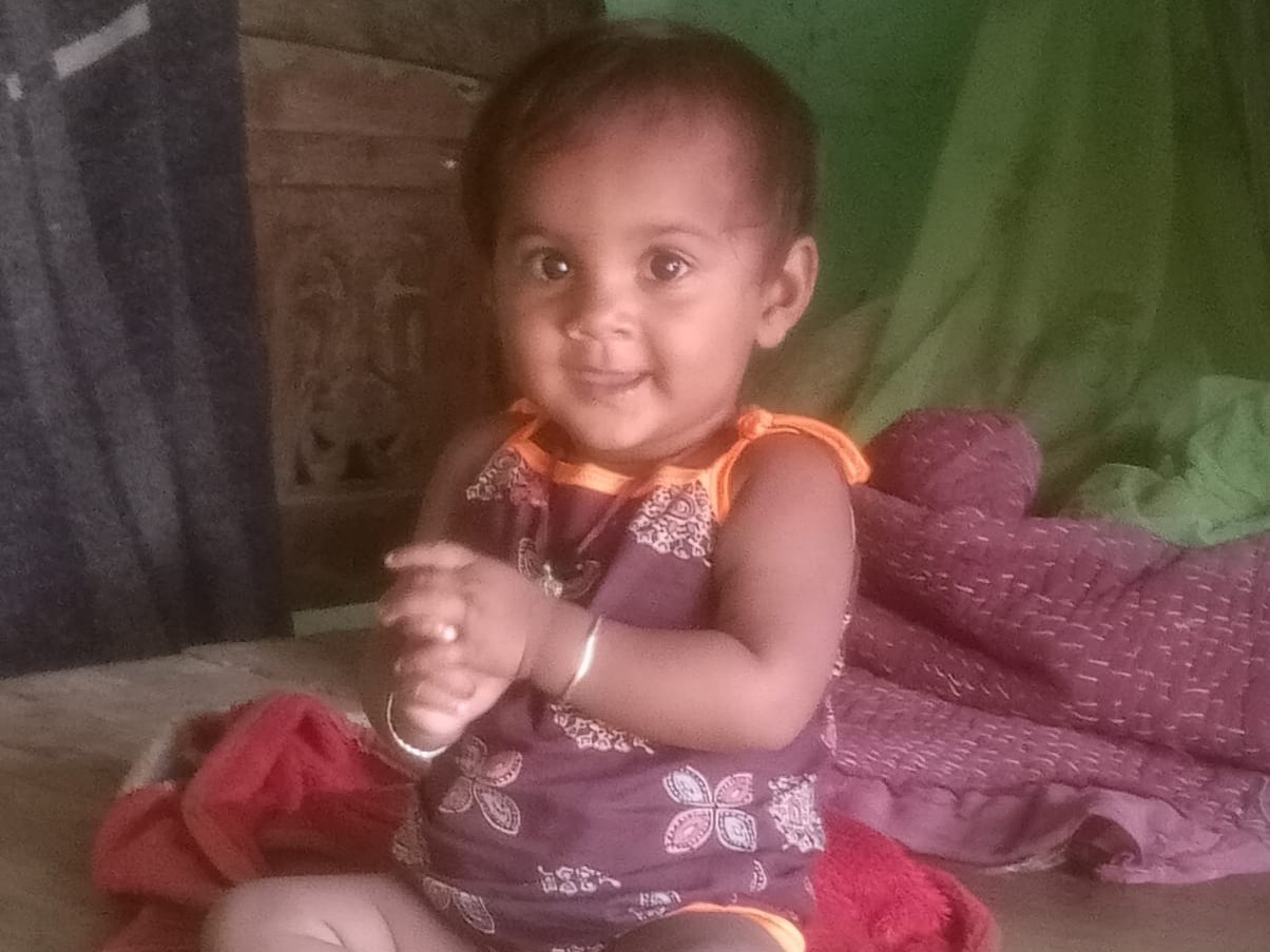 खेलते समय गहरे पानी में गई, परिजनों ने की मुआवजे की मांग|नारायनपुर(भागलपुर),Narayanpur(Bhagalpur) - Dainik Bhaskar