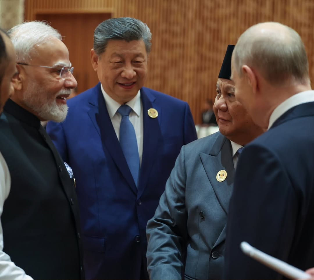 BRICS समिट में PM मोदी के साथ जिनपिंग, पुतिन और इंडोनेशियाई राष्ट्रपति प्रबोवो सुबियांतो समेत दूसरे नेता नजर आए।