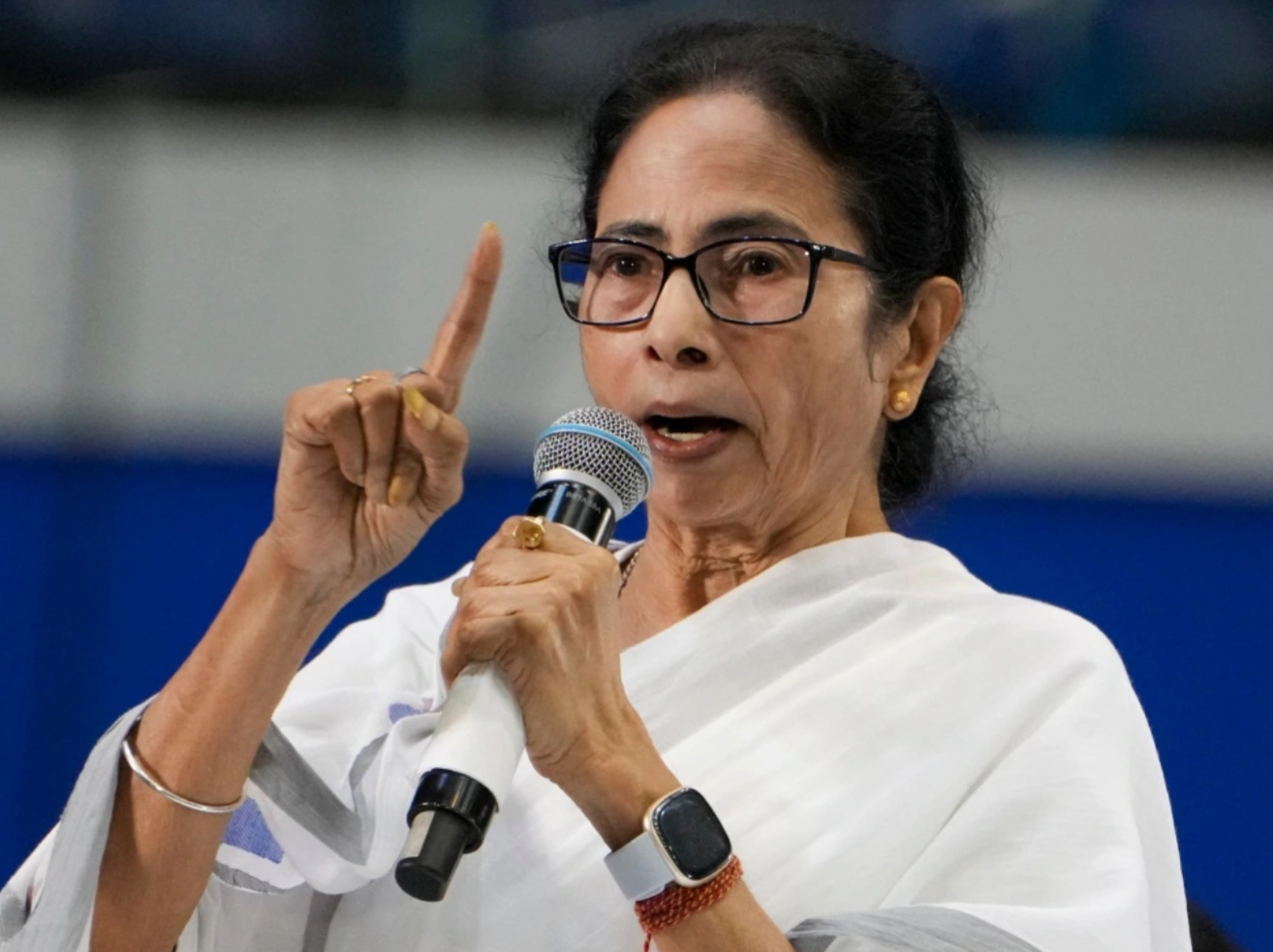 2026 के पश्चिम बंगाल विधानसभा चुनाव में ममता बनर्जी भवानीपुर सीट से हार गईं थीं। उन्हें बीजेपी के शुभेंदु अधिकारी ने हराया। - Dainik Bhaskar