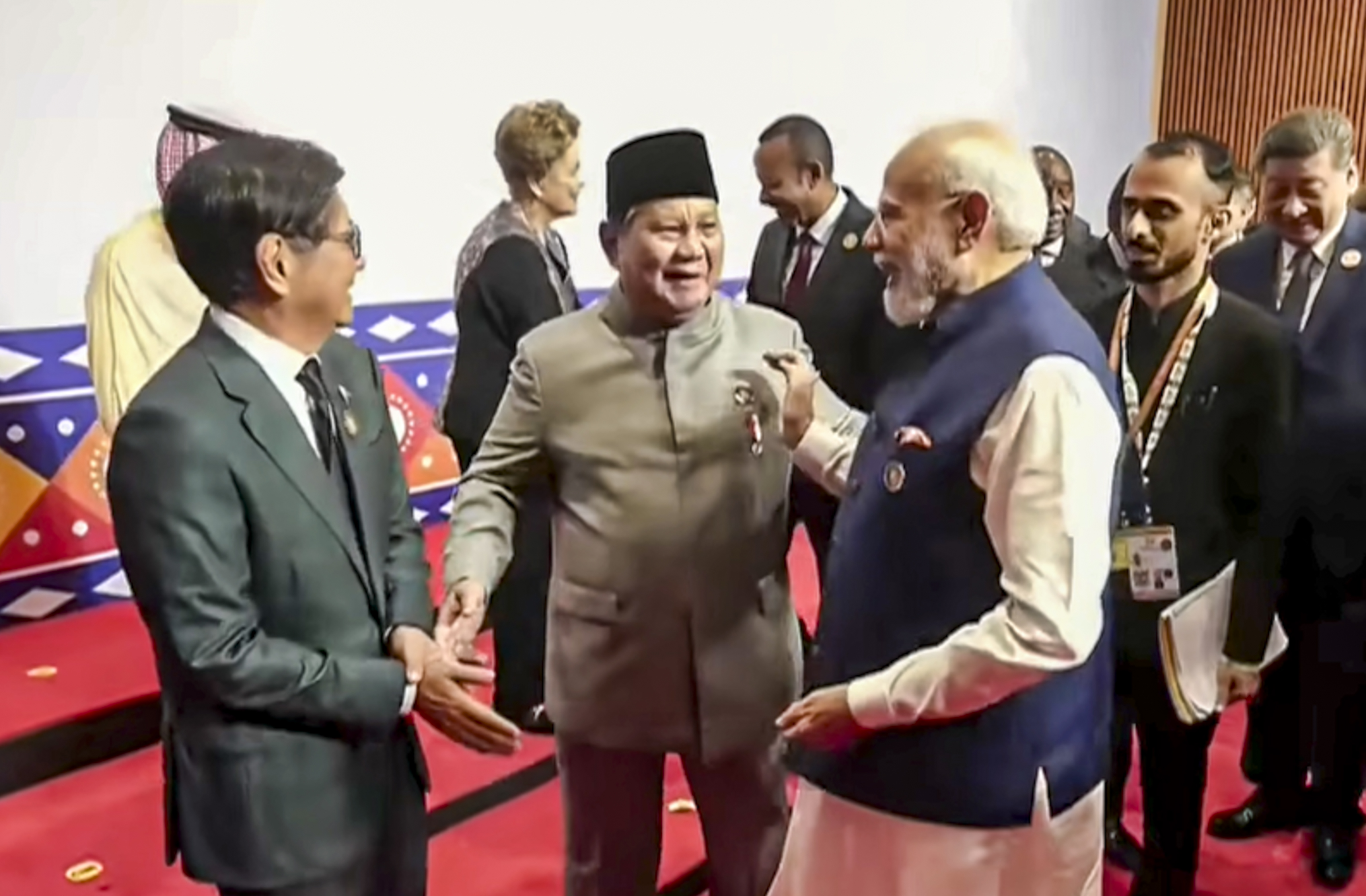 भारत मंडपम में इंडोनेशिया के राष्ट्रपति प्रबोवो सुबियांतो के साथ PM मोदी।